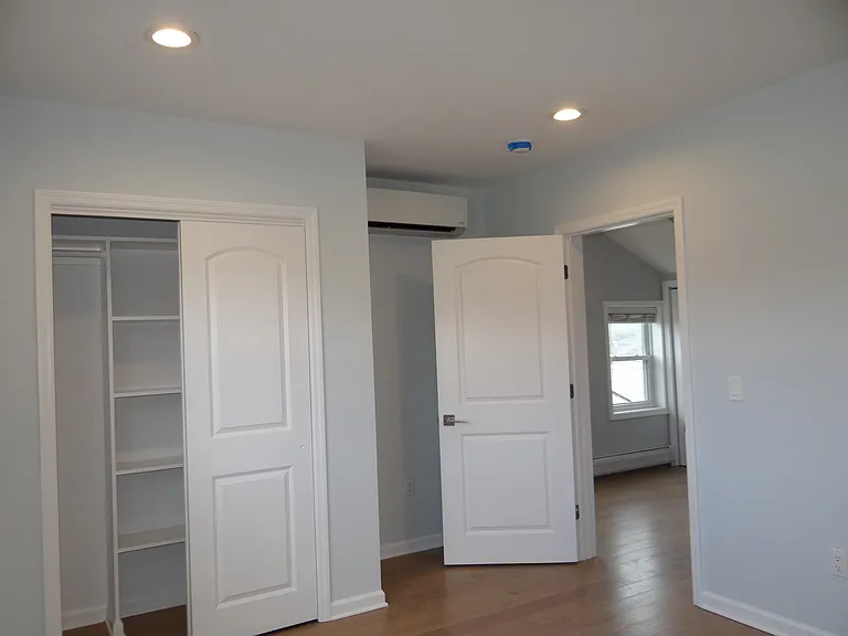 38 Woodcliff Ave — Photo 17