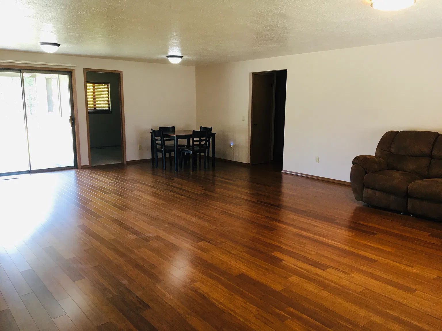 3 bed, 1620 sqft, $2,400 — Photo 4