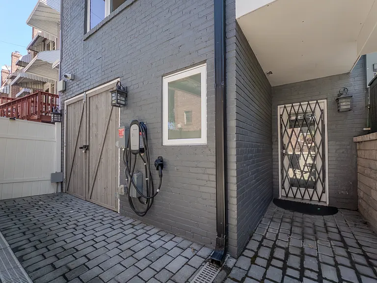 301 Gallatin St NW — Photo 49