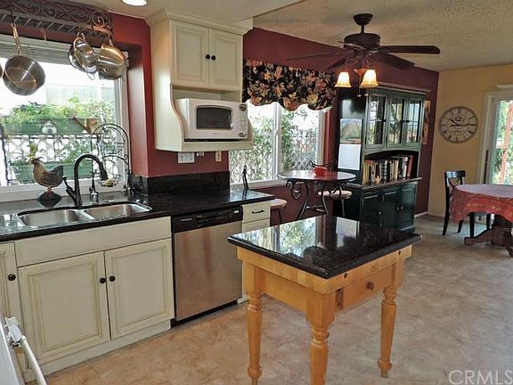 4th image of 13599 Crescent Hill Dr