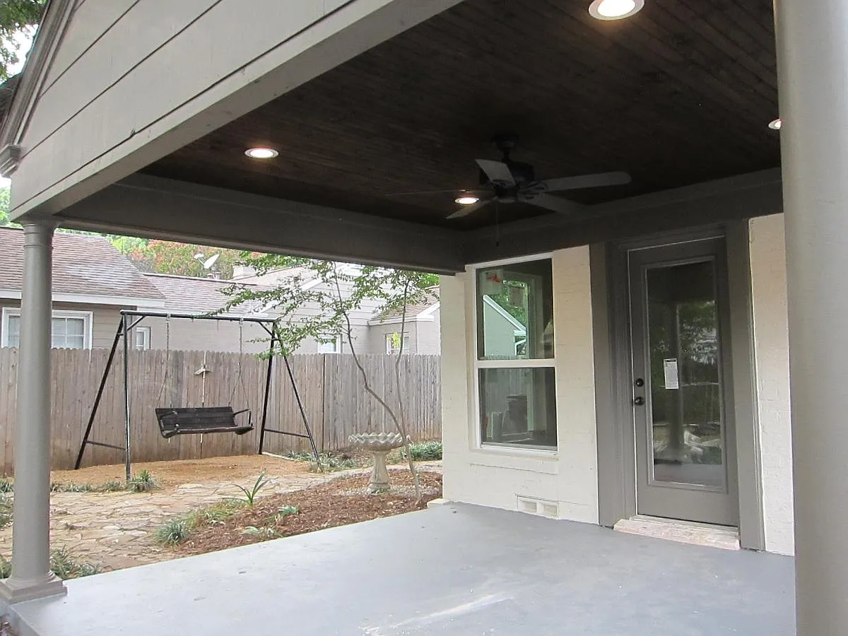 Covered Patio - 6401 Malvey Ave