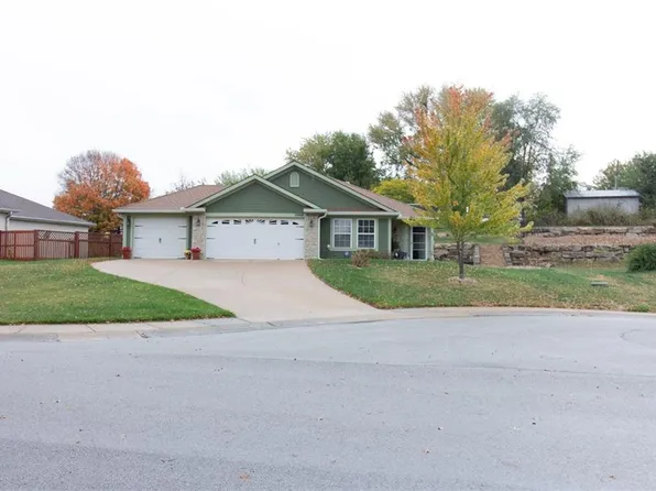 15668 Meadow Ct, Platte City, MO 64079