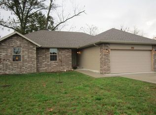 4548 W Greenridge St, Springfield, MO 65807