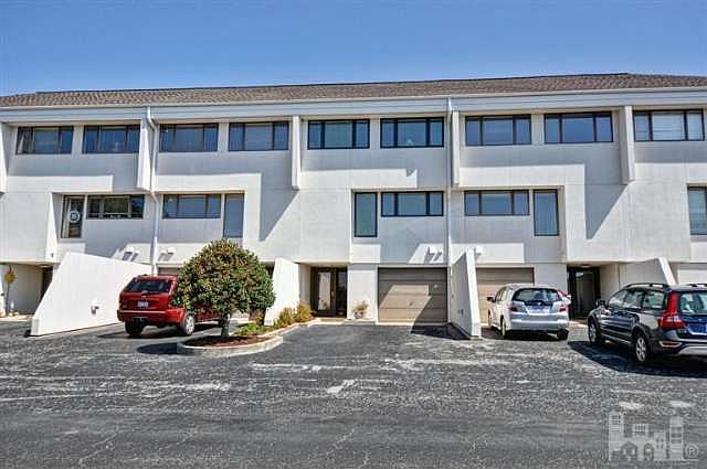 1st image of 5407 Marina Club Dr