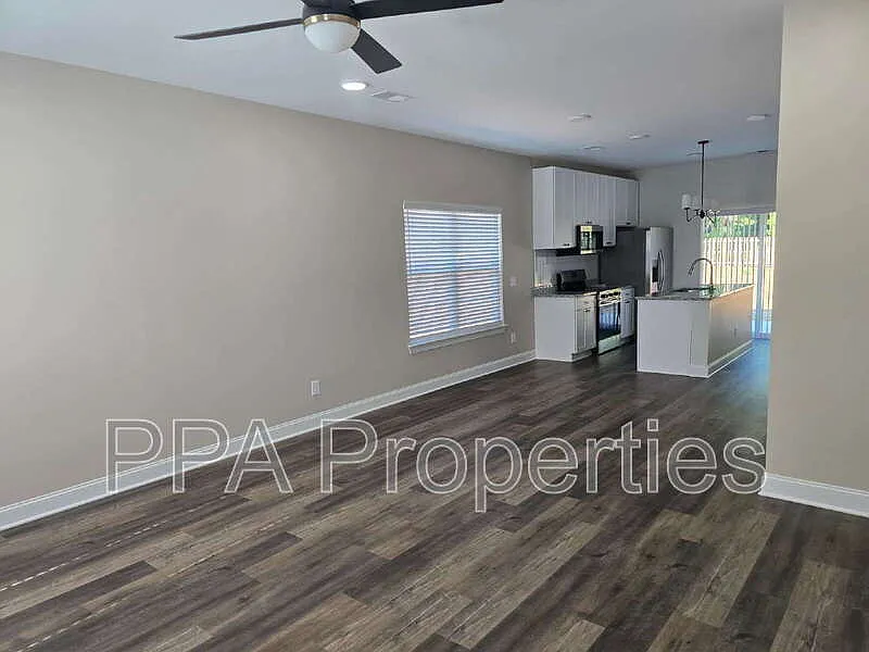 2 bed, 3.0 bath, $1,495 — Photo 4