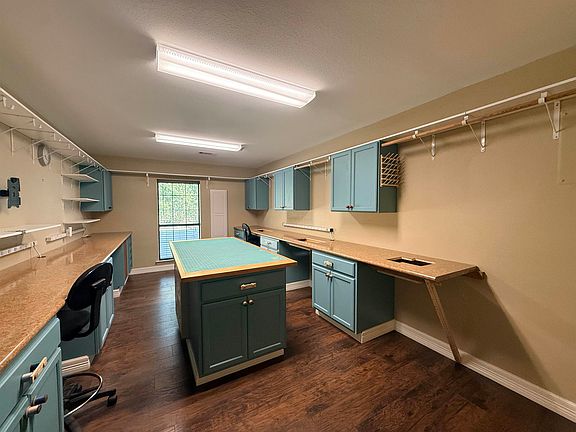 4th image of 2552 Kenneth Dr
