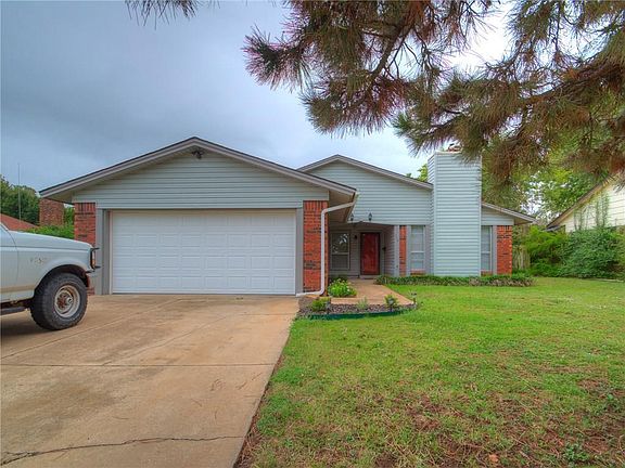 2nd image of 712 Wood Hollow Ln