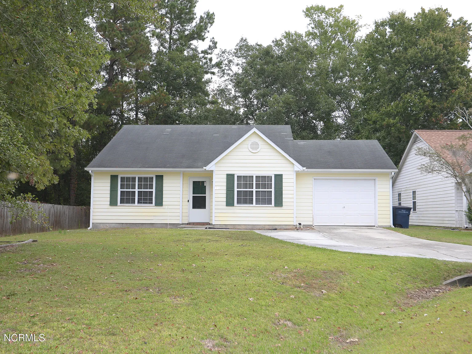 3 bed, 2.0 bath, 1168 sqft, $1,550 — Photo 1