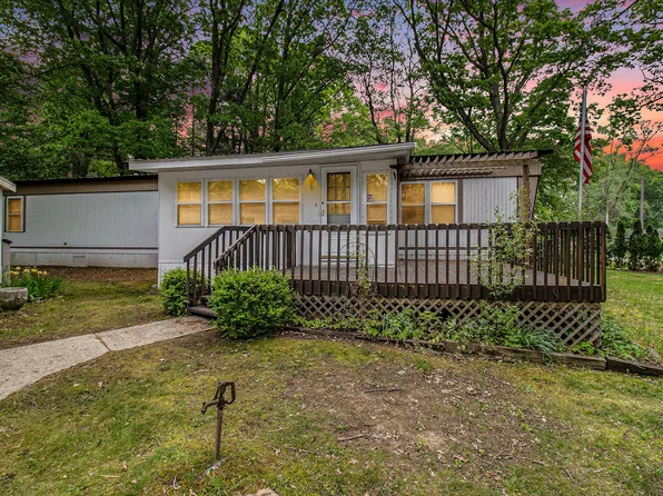 180 Bonnie St, Ludington, MI 49431