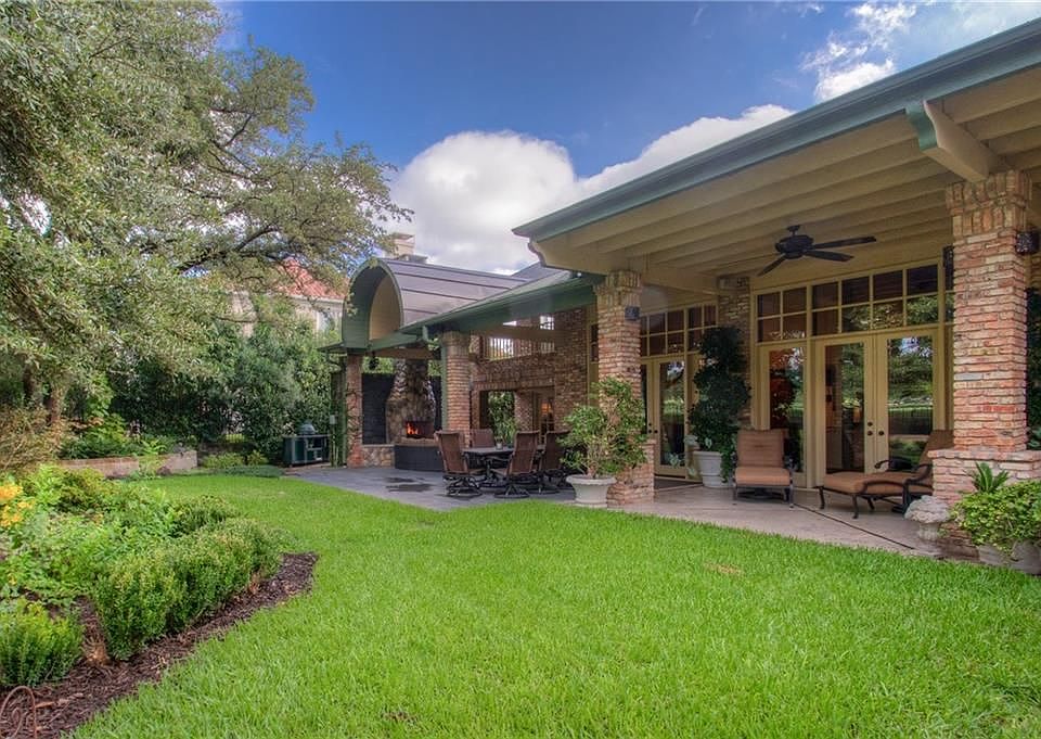 1st image of 5823 Club Oaks Dr