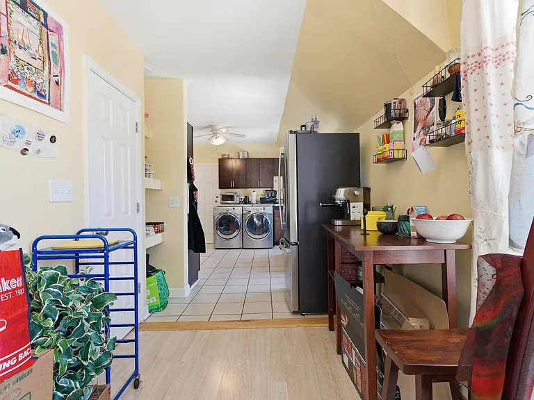 1639 N Saint Louis Ave #2R — Photo 16