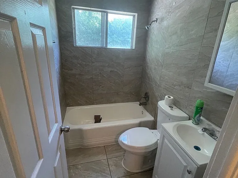 49 Saint Gregory Dr — Photo 9