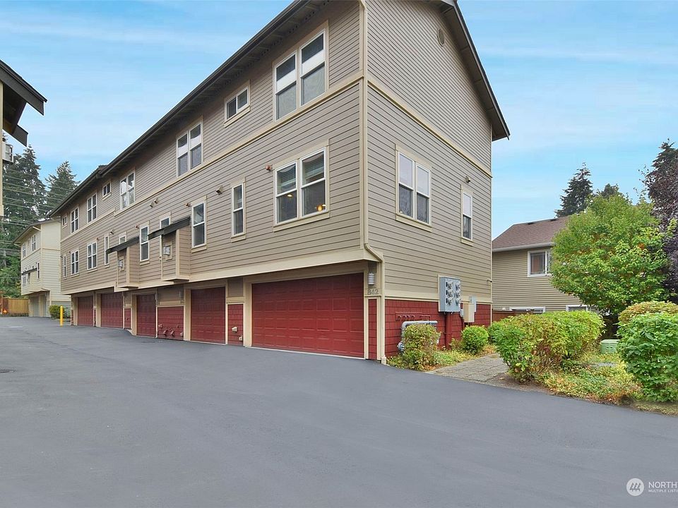2-car garage!>