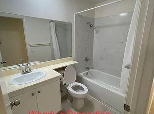 9212 Linda Rio Dr, Sacramento, CA 95826