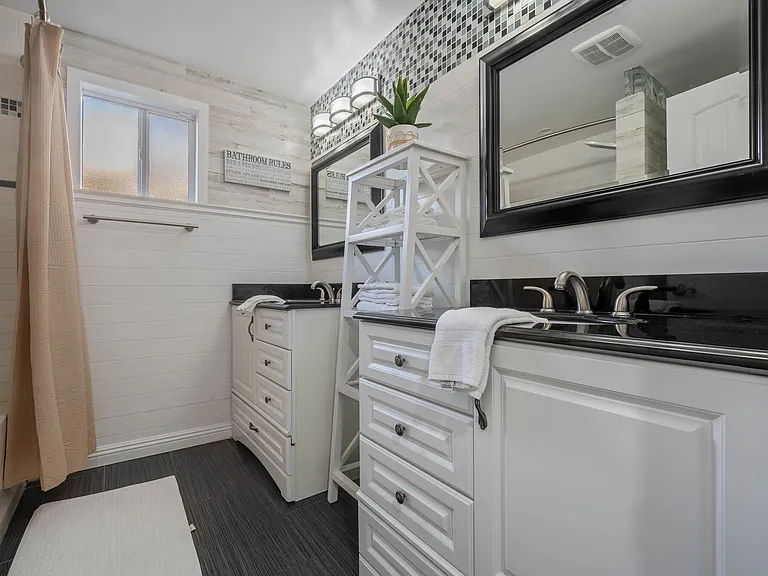 Lassen St — Photo 44