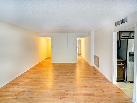 3rd image of 8793 Como Lake Dr #8793