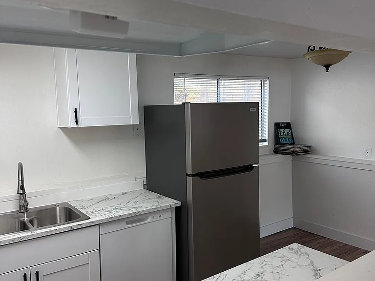 2911 W Uintah St #4 — Photo 10