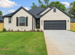 1306 Christman St, Pea Ridge, AR 72751
