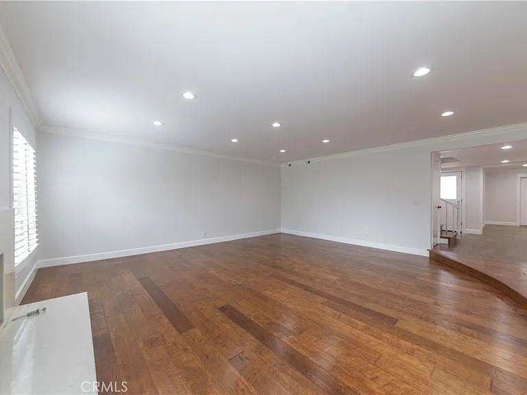 14 Peartree Ln — Photo 12