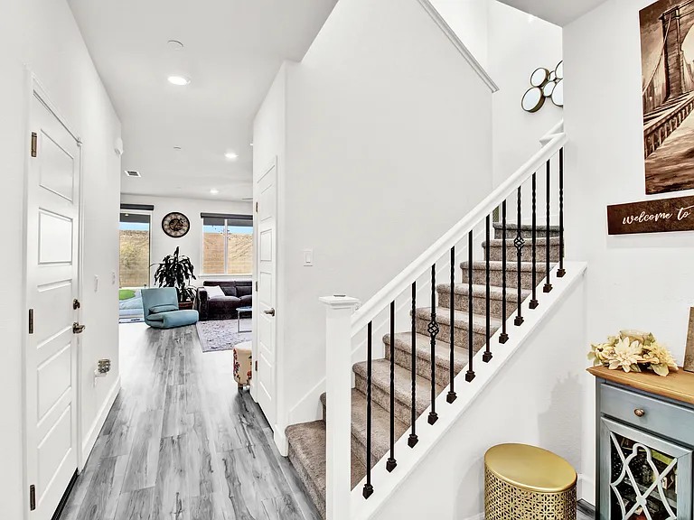 3843 Stanwick Ave — Photo 10
