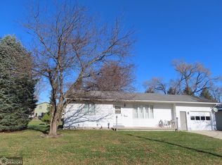 2336 22nd St SW, Mason City, IA 50401