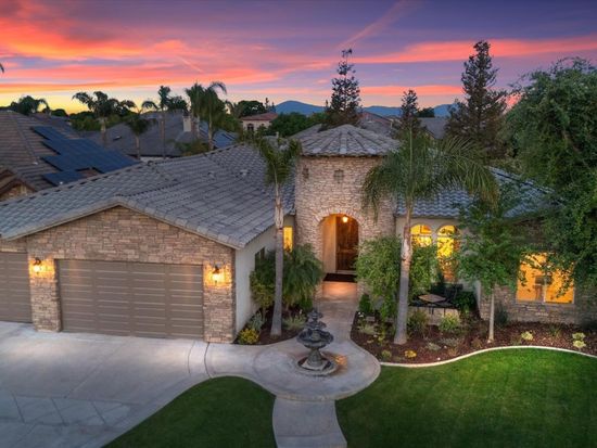 2304 Exton St, Bakersfield, CA 93311