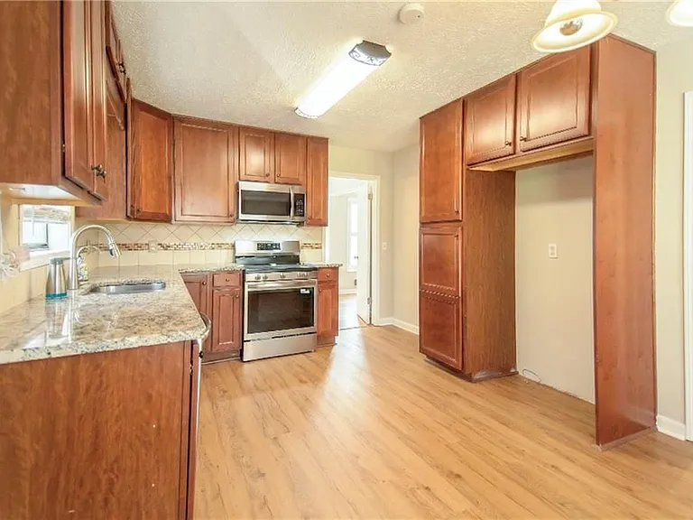 516 Faith St — Photo 12