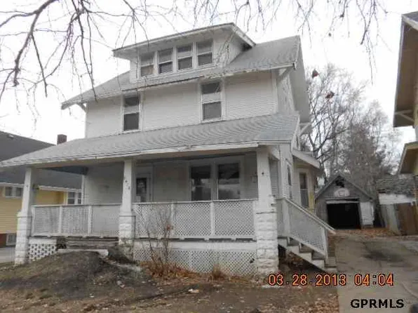 2410 Crown Point Ave, Omaha, NE 68111