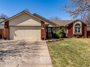 2521 N Chadsworth St, Wichita, KS 67205