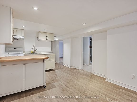 5th image of 1026 Haig Blvd #Basement