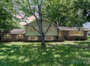 4250 N Center St, Hickory, NC 28601