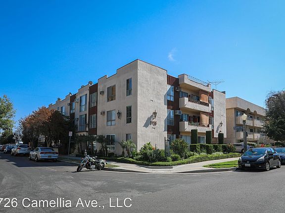 3rd image of 5726 Camellia Ave APT 104