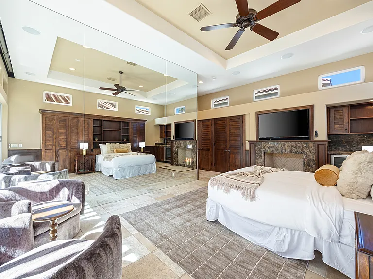 Suite 2