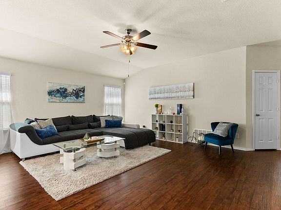 4th image of 2523 Arno St