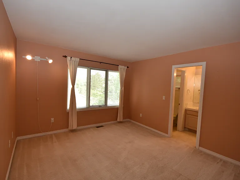 5222 Pinehurst Dr — Photo 19