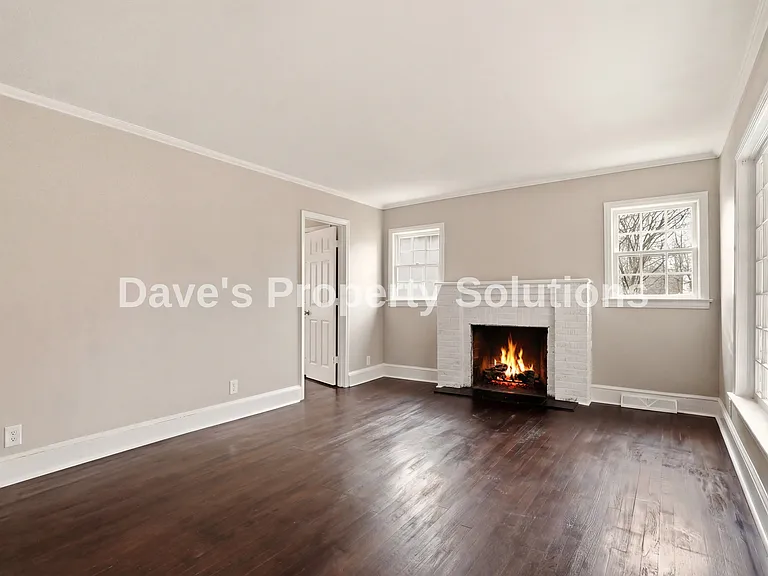 829 W Terrell St — Photo 10