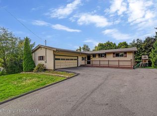 104 Hemlock Dr, Clarks Summit, PA 18411