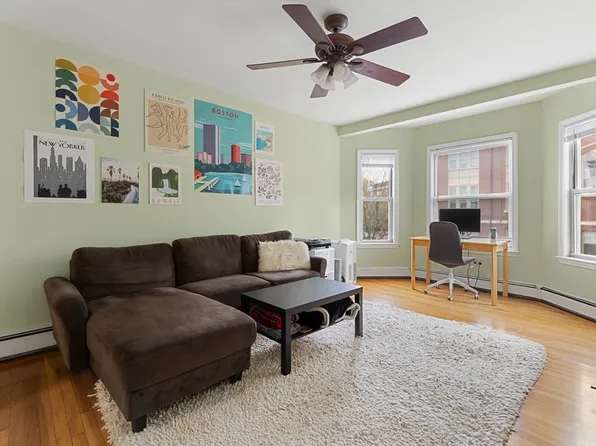 10 Homer St APT 2, Brookline, MA 02445