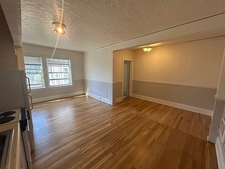 1514 NE 17th Ave — Photo 3