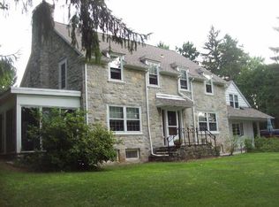 915 Robin Rd, State College, PA 16801