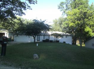 1925 Ardsley Dr, Ortonville, MI