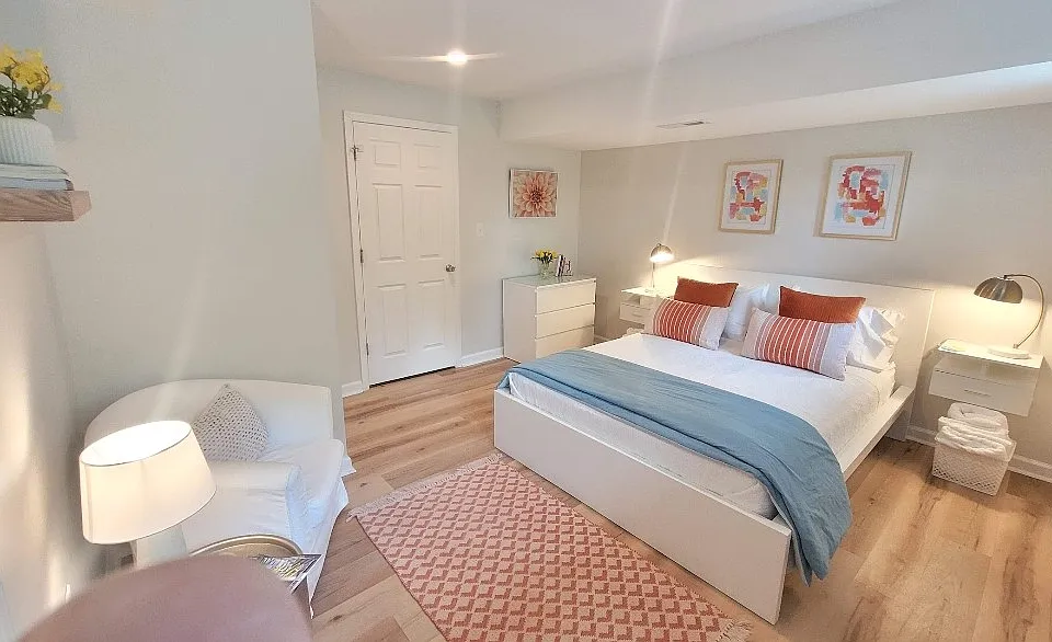 122 Phillips Cir #2