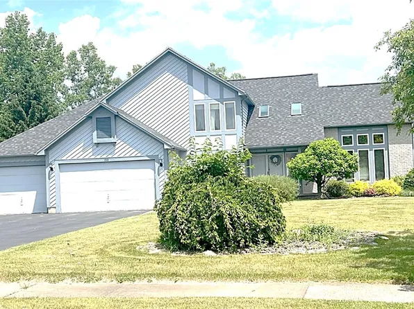 150 Willow Ridge Trl, Rochester, NY 14626