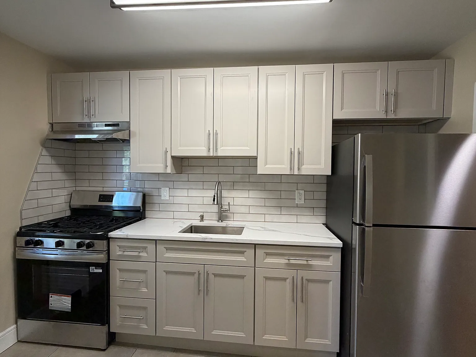 1100 Collings Ave — Photo 1