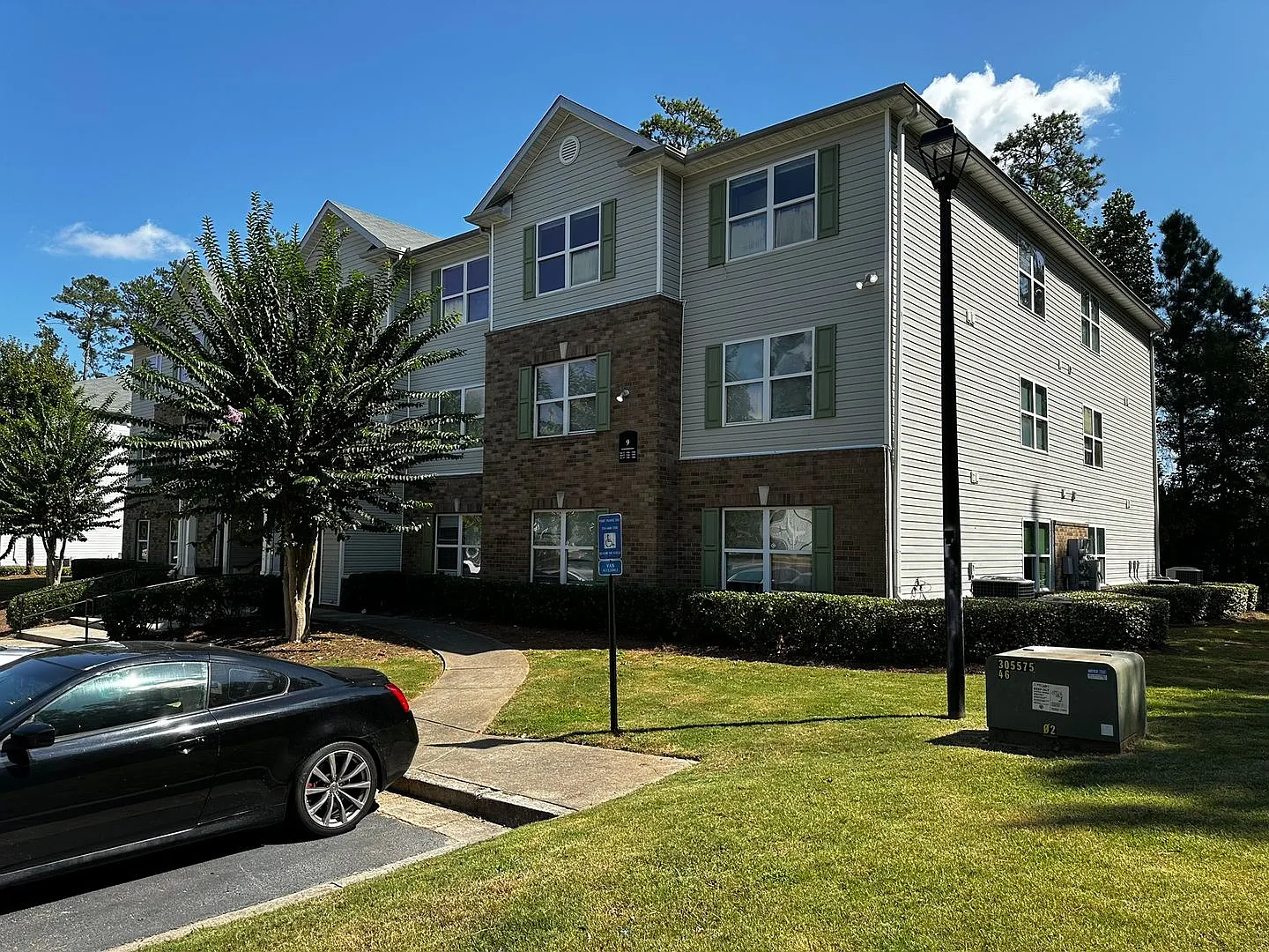 Open House Available on Saturday, September 5 12:0012:30 p.m. 25% Move-in Special available for t... — Photo 1