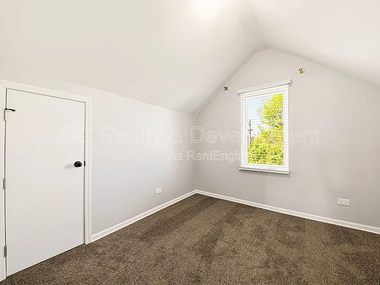 2036 S 1st Ave — Photo 9