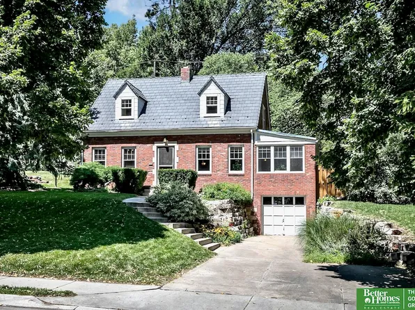 1612 N Happy Hollow Blvd, Omaha, NE 68104