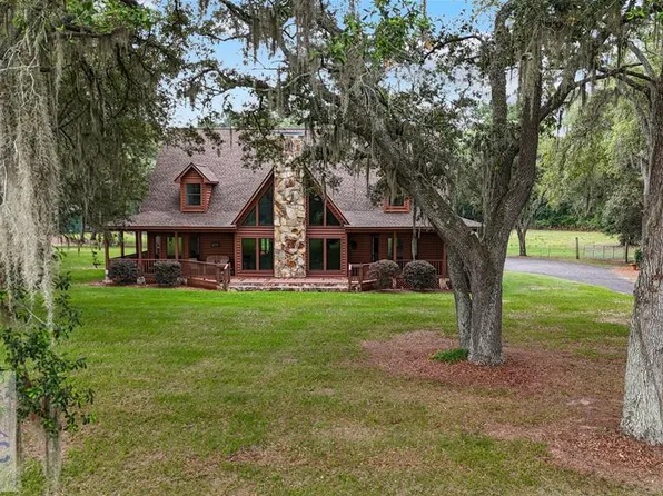 355 Holstein Ln, Baxley, GA 31513