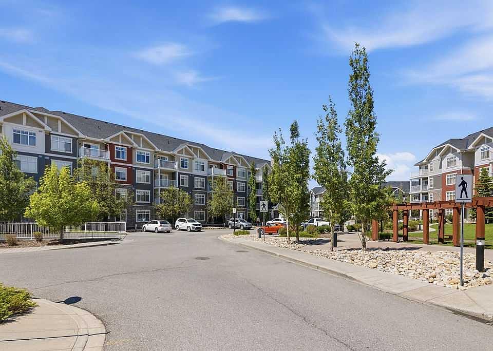 1st image of 155 Skyview Ranch Way NE #6114