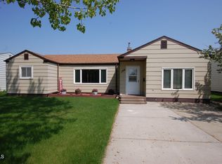 108 10th Ave SW, Sidney, MT 59270